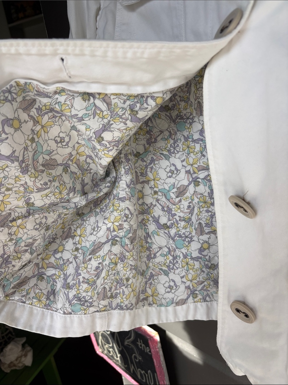 Old Navy Women's White Button-Front Utility Jacket - Picture 7 of 11